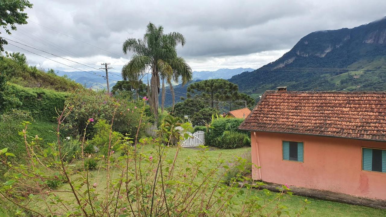 Casa Na Montanha A 500 Metros Da Pedra Do Bau Homestay