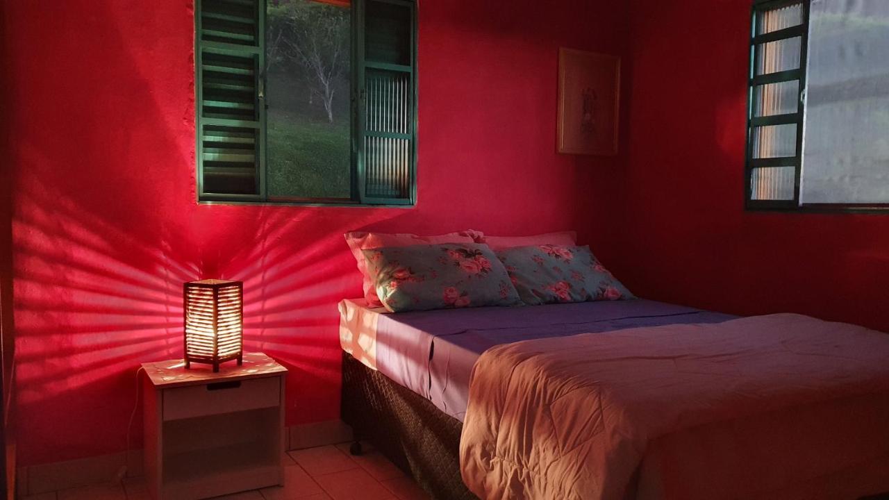 Casa Na Montanha A 500 Metros Da Pedra Do Bau Homestay Sao Bento do Sapucai